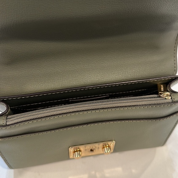 Michael Kors crossbody - Picture 2 of 7